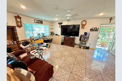 19107 Lyle Avenue, Corona, CA 92881 - Photo 17