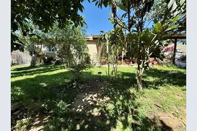 19107 Lyle Avenue, Corona, CA 92881 - Photo 5