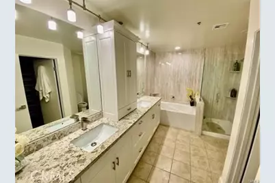 1310 E Ocean Boulevard, Long Beach, CA 90802 - Photo 37