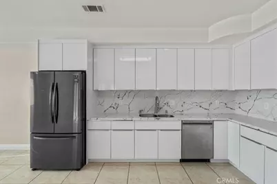 15833 Sago, Apple Valley, CA 92307 - Photo 5