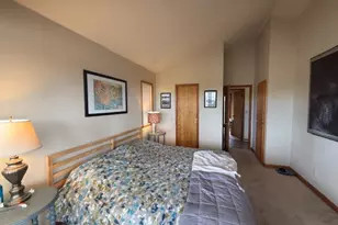 33466 Angeles, Green Valley Lake, CA 92341 - Photo 33