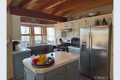 33466 Angeles, Green Valley Lake, CA 92341 - Photo 5