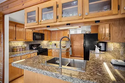 27720 St Bernard Lane, Lake Arrowhead, CA 92352 - Photo 17