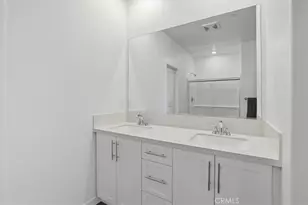 27323 Seven Oaks Ln, Valencia, CA 91381 - Photo 17