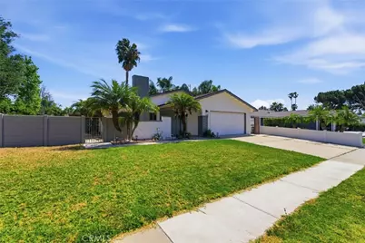 1019 Meadowview Court, Corona, CA 92880 - Photo 37