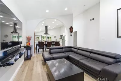 1019 Meadowview Court, Corona, CA 92880 - Photo 11