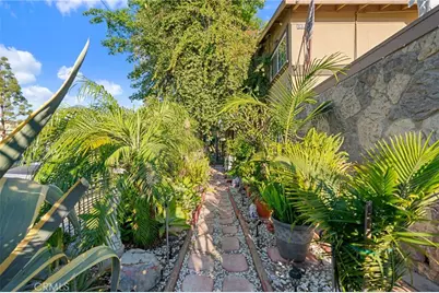 2166 W Alameda Avenue, Anaheim, CA 92801 - Photo 43