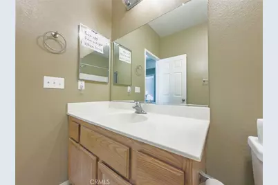 9421 Dragon Tree Drive, Hesperia, CA 92344 - Photo 23