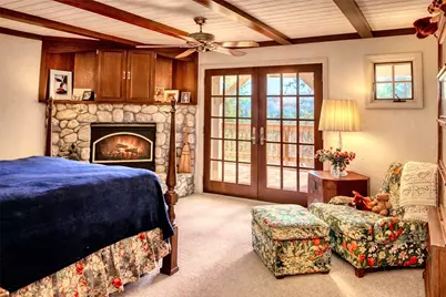 701 Zurich, Lake Arrowhead, CA 92352 - Photo 13