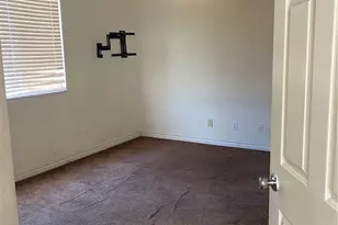 17667 View Mt Ct, Victorville, CA 92395 - Photo 9