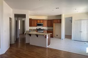 17667 View Mt Ct, Victorville, CA 92395 - Photo 3