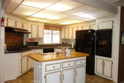 833 S Lyon Avenue, Hemet, CA 92543 - Photo 15