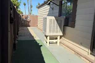 833 S Lyon Ave, Hemet, CA 92543 - Photo 35
