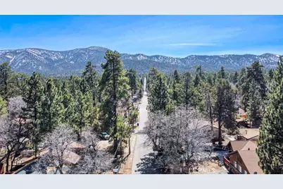 427 Holmes, Sugarloaf, CA 92386 - Photo 3