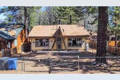 427 Holmes, Sugarloaf, CA 92386 - Photo 9