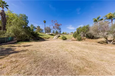 2286 Century, Riverside, CA 92506 - Photo 35