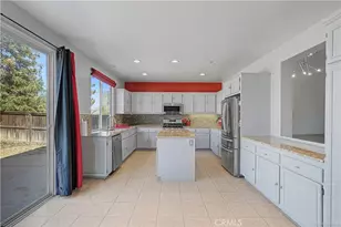 172 Goldenrod Ave, Perris, CA 92570 - Photo 7