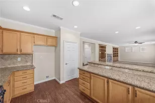 17927 Boxwood Dr, Riverside, CA 92503 - Photo 15