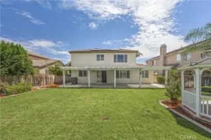 17927 Boxwood Dr, Riverside, CA 92503 - Photo 3