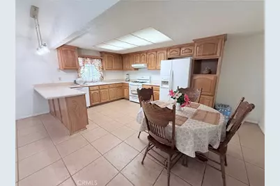 16212 Owen, Fontana, CA 92335 - Photo 9