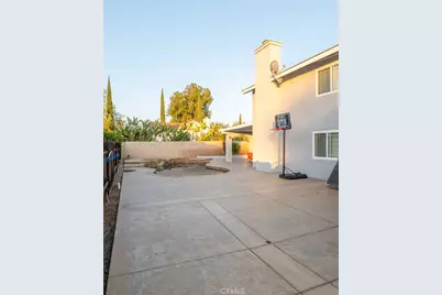 2831 Carma Court, Riverside, CA 92503 - Photo 19