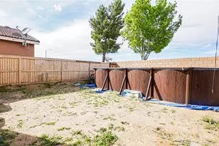 11938 Tiffany, Victorville, CA 92392 - Photo 9
