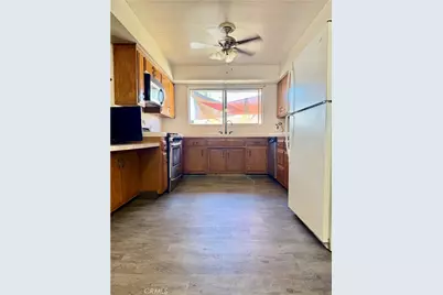 25965 New Chicago, Hemet, CA 92544 - Photo 9
