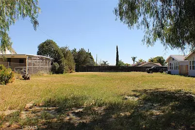 13838 Redlands, Moreno Valley, CA 92555 - Photo 27
