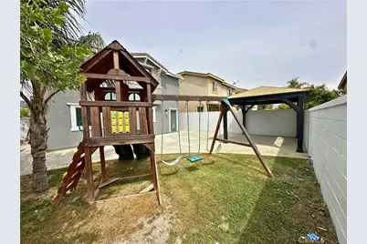 16769 Spy Glass Court, Fontana, CA 92336 - Photo 23