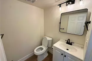 16769 Spy Glass Ct, Fontana, CA 92336 - Photo 11