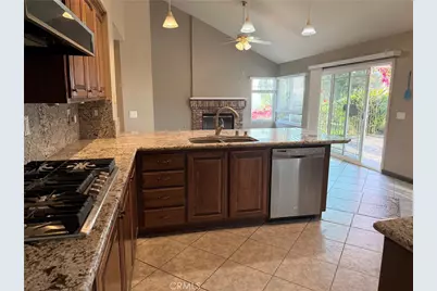 11056 Orchard View Lane, Riverside, CA 92503 - Photo 9