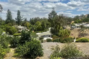 11056 Orchard View Ln, Riverside, CA 92503 - Photo 13
