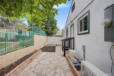 215 W Lugonia Ave, Redlands, CA 92374 - Photo 19