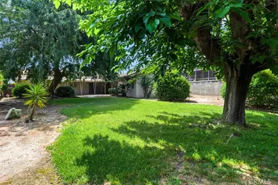 11466 Richardson, Loma Linda, CA 92354 - Photo 35