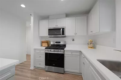 13857 Raven Street, Victorville, CA 92392 - Photo 11