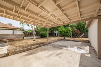 2443 Roxbury Drive, San Bernardino, CA 92404 - Photo 25
