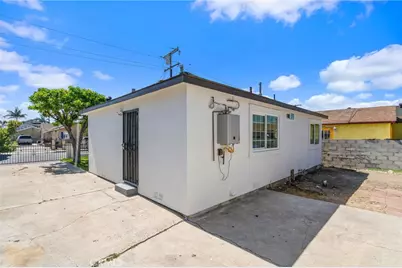 2521 W Stanford Street, Santa Ana, CA 92704 - Photo 27