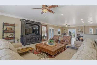 16025 Perry Heights, Riverside, CA 92504 - Photo 19