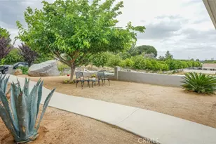 16025 Perry Heights, Riverside, CA 92504 - Photo 13