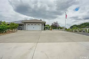 16025 Perry Heights, Riverside, CA 92504 - Photo 11