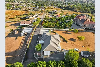 16025 Perry Heights, Riverside, CA 92504 - Photo 65