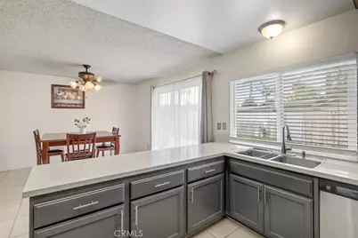 697 S Smoketree, Bloomington, CA 92316 - Photo 17