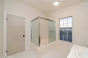 12736 Dorsey Ct, Victorville, CA 92392 - Photo 23