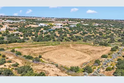 11129 Prairie, Oak Hills, CA 92344 - Photo 7