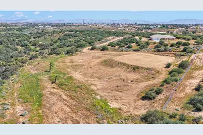 11129 Prairie, Oak Hills, CA 92344 - Photo 5