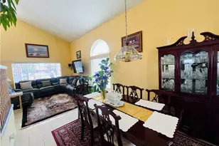 16960 Tusk Ct, Victorville, CA 92394 - Photo 9