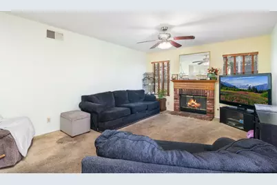 16668 Lake Knoll, Riverside, CA 92503 - Photo 25