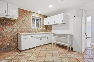 10568 Foothill, Sylmar, CA 91342 - Photo 23