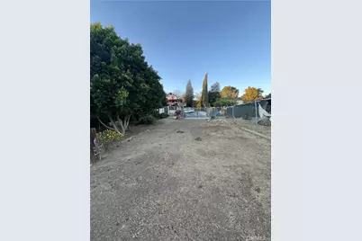 10568 Foothill, Sylmar, CA 91342 - Photo 31