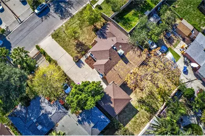 18206 Seville, Fontana, CA 92335 - Photo 21